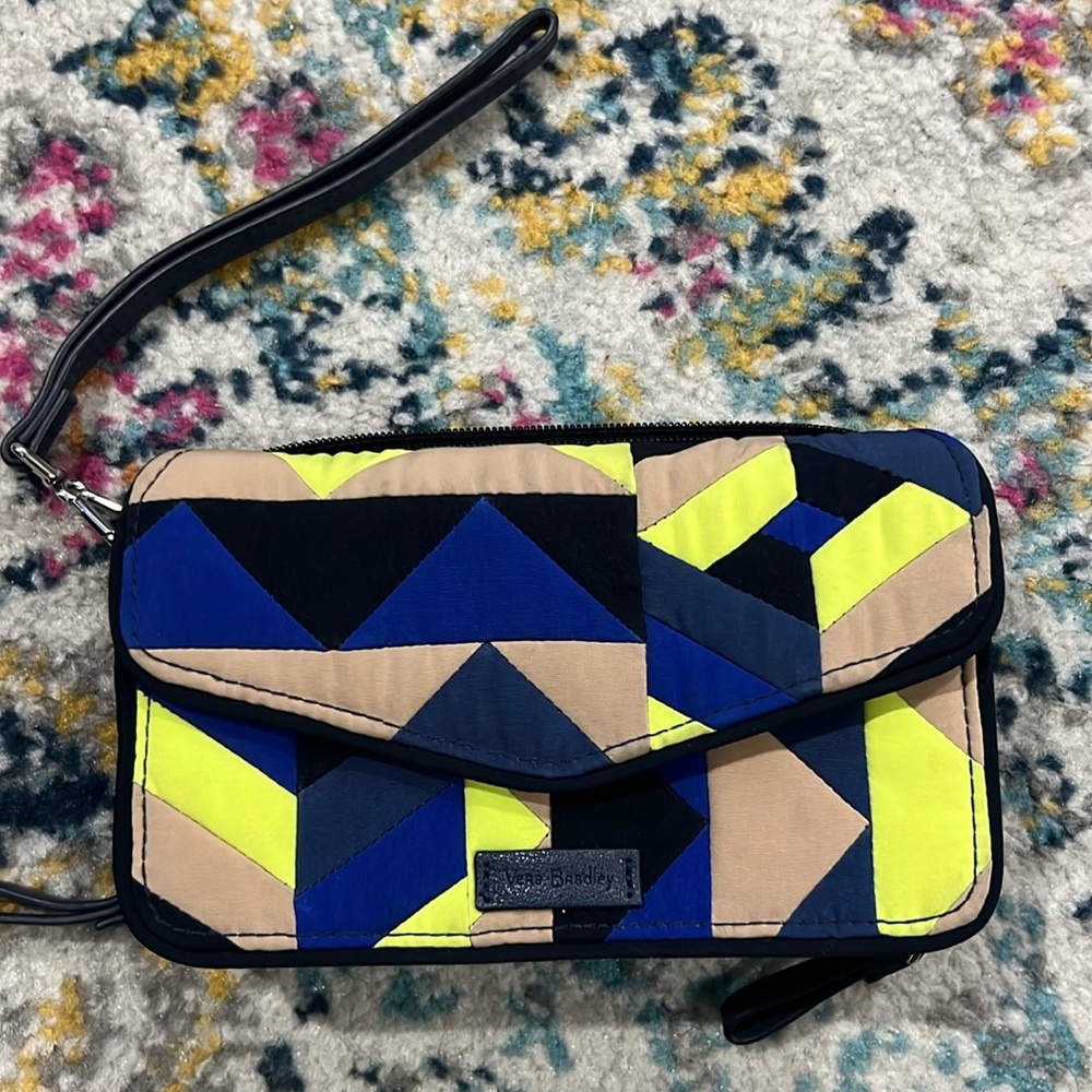 Vera Bradley cellphone wallet/wristlet